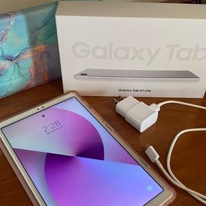 Samsung Galaxy Tab A7 Lite- Excellent condition!